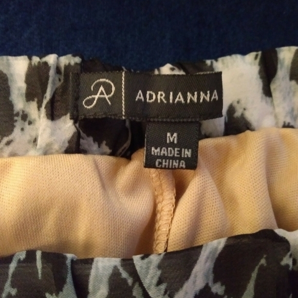 Pleated, Leopard Print Handkerchief-Cut Midi-Skirt - Picture 8 of 16